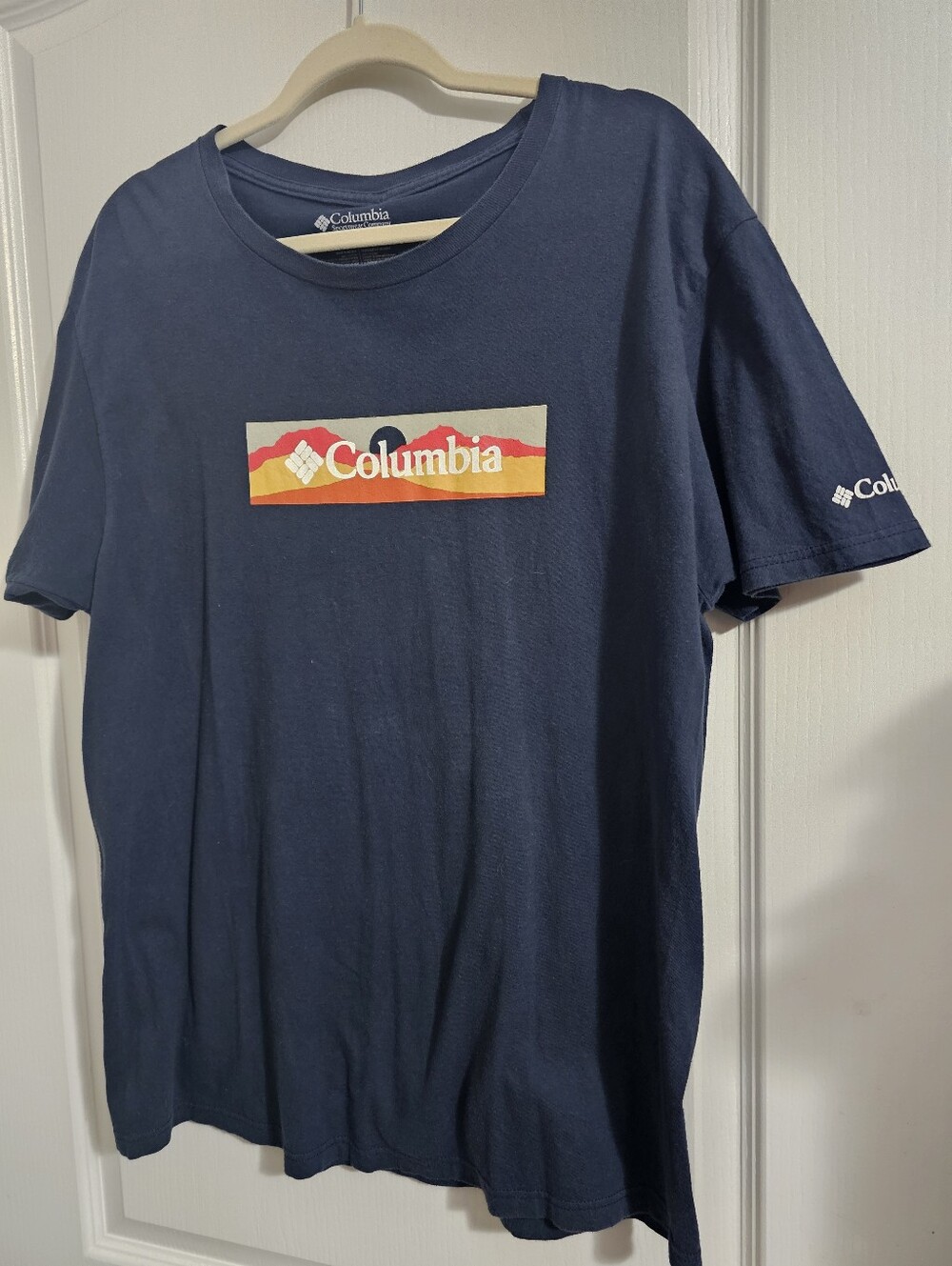 Columbia T Shirt Mens Size L Black Short Sleeve Outdoor Fishing Camping Adults